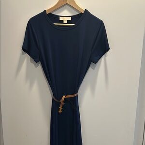 MICHAEL Michael Kors Blue Sheath Dress with Short Sleeves and Crew Neck